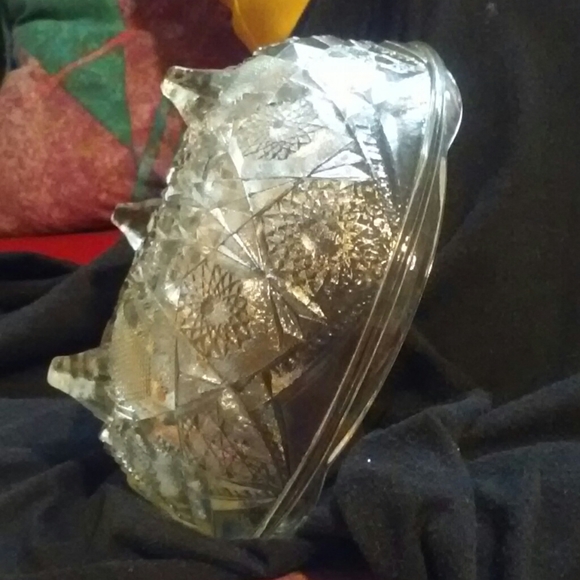 Molded glass bowl - Picture 3 of 3